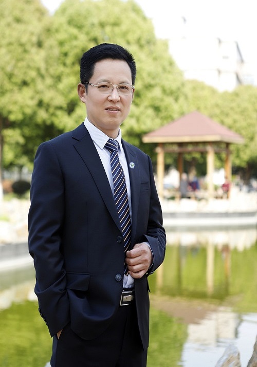 万长春