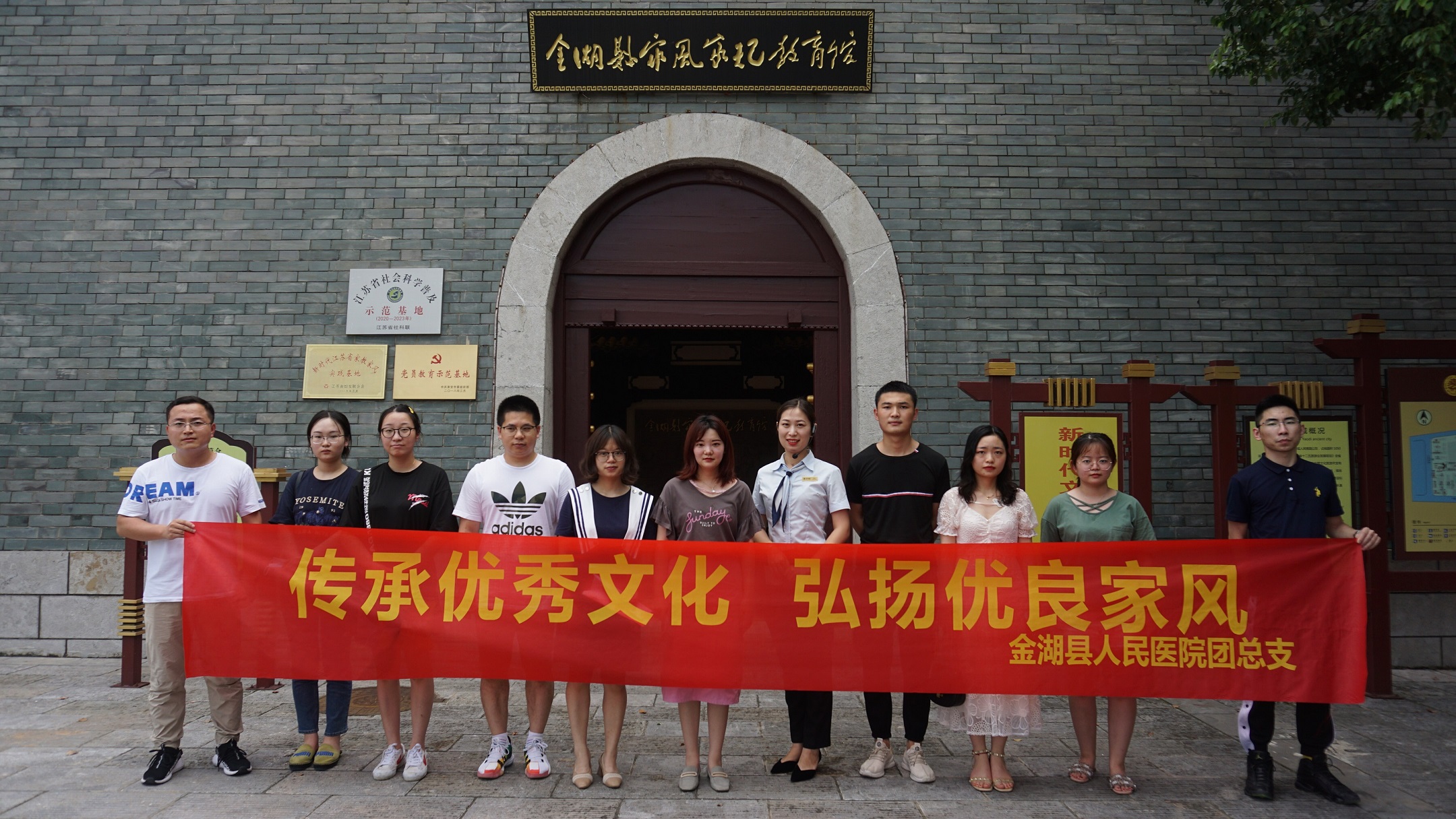6a44a08c771b034eaea134f1f6a446a.jpg